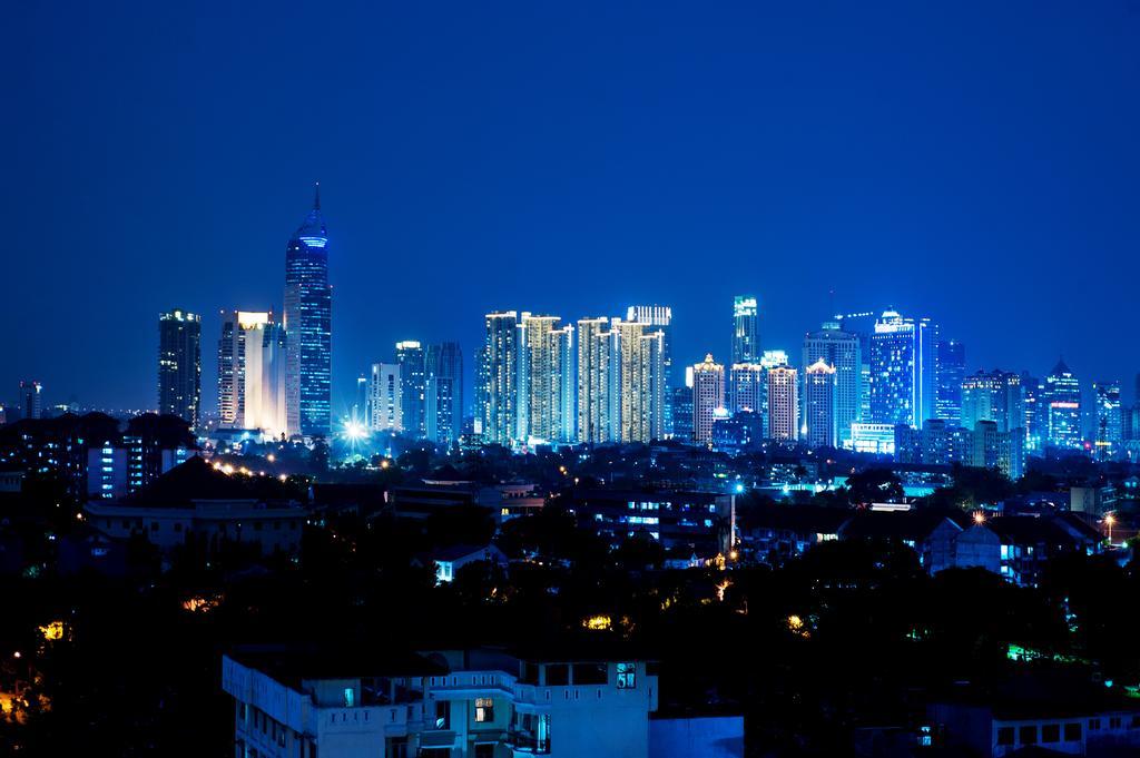 Blue Sky Hotel Petamburan Джакарта Экстерьер фото